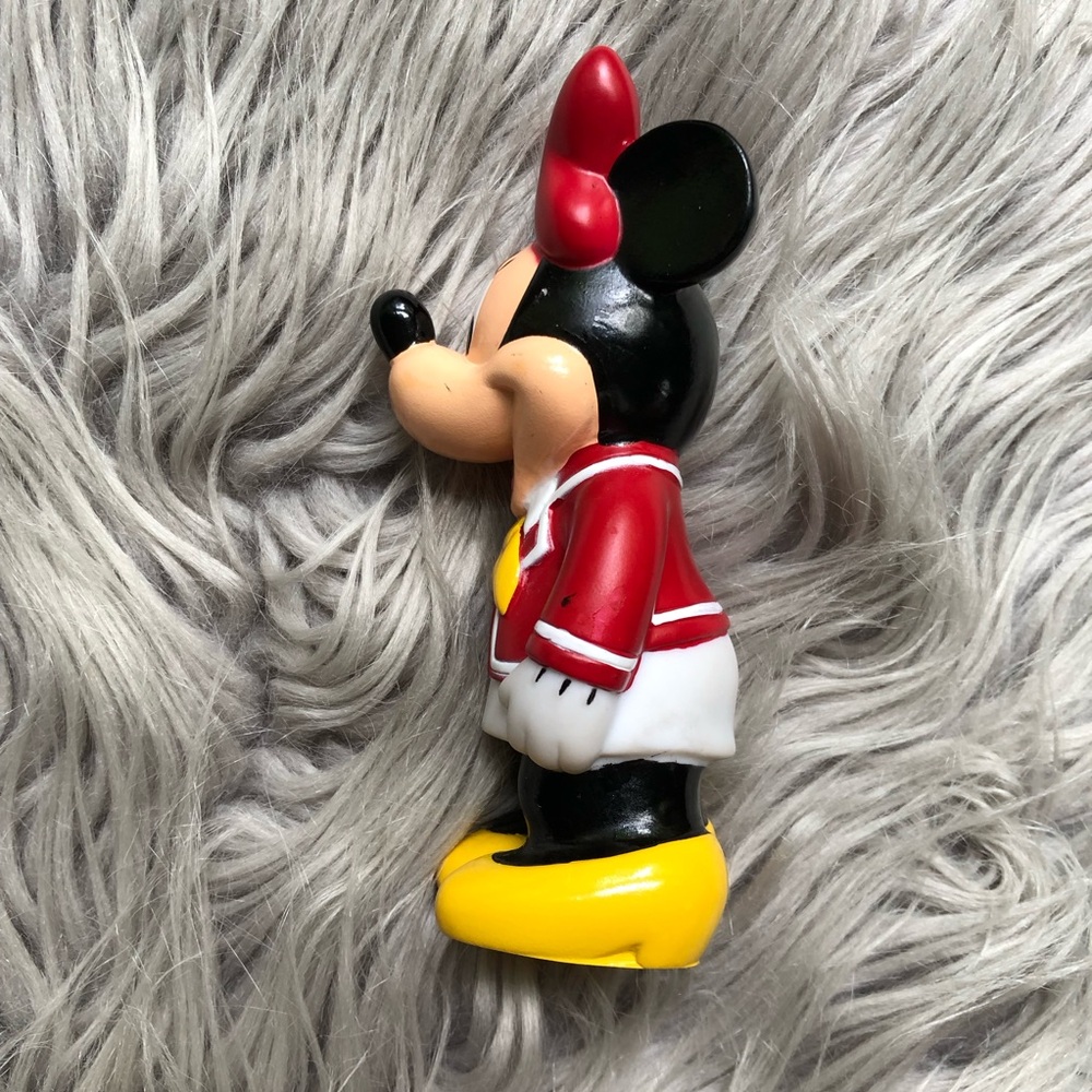 Disney Cruise Line Set of 5 PVC Figures: Micky, Minnie, Goofy, Donald, and Pluto - Picture 6 of 15